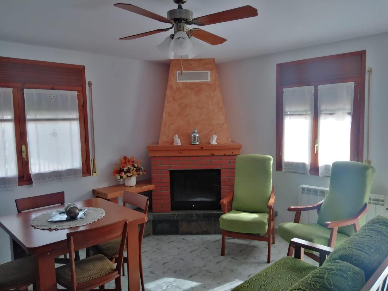 Apartamento Rural Casa Paco con chimenea y Jacuzzi exterior Aínsa Exterior foto